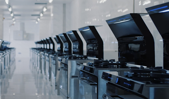  提供安装，保养，保修等服务